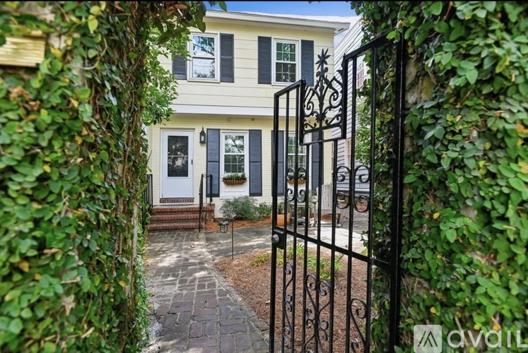 22 Pitt Street 3 Beds Single Family Home for Rent - Photo gallery 2