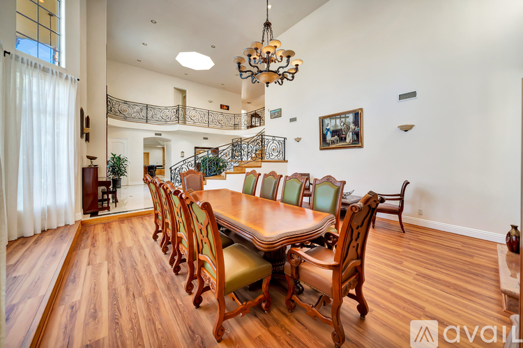 7735 Wilbur Ave 6 Beds Single Family Home for Rent - Photo gallery 4