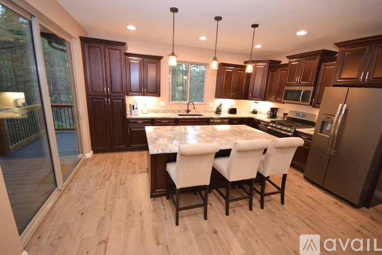 1925 South Pleasantview 4 Beds Single Family Home for Rent - Photo gallery 5