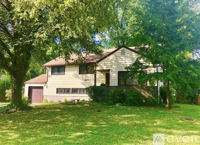 1425 Boynton Avenue 4 Beds Single Family Home for Rent - Photo gallery 2