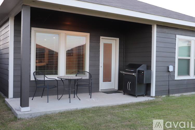 6303 Shearwater Road 1 Single Family Home for Rent - Photo gallery 4