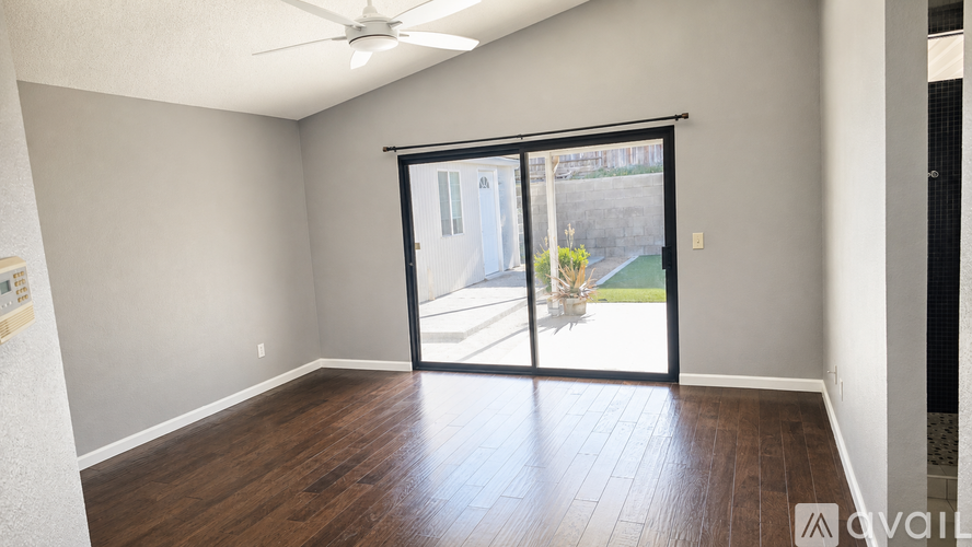 2014 Trinity Avenue 3 Beds Single Family Home for Rent - Photo gallery 4
