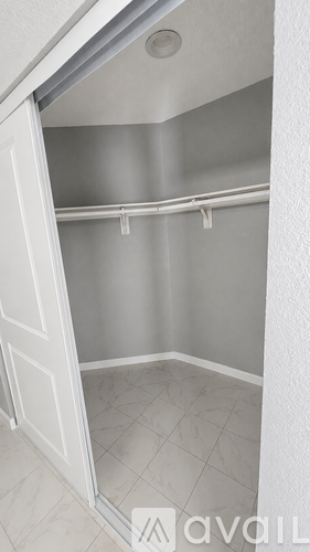 2014 Trinity Avenue 3 Beds Single Family Home for Rent - Photo gallery 5