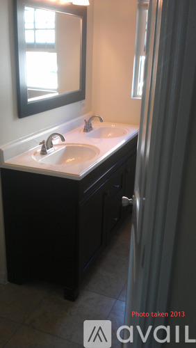 7618 Vicki Dr 4 Beds Single Family Home for Rent - Photo gallery 4