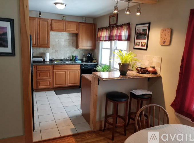 492 Pleasantview Ave 3 Beds Apartment for Rent - Photo gallery 4