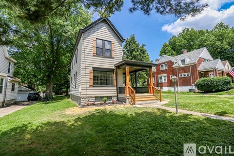 3020 Daytona Avenue 3 Beds Apartment for Rent