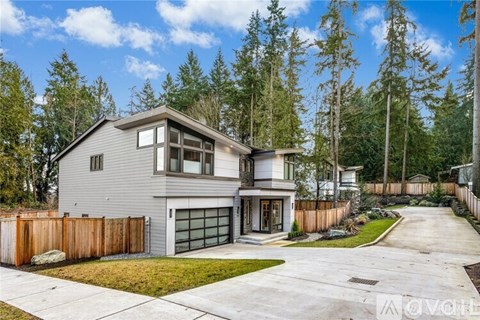 220 228Th St SE 4 Beds Apartment for Rent