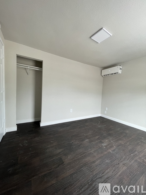 307 E Good St 2 Beds Apartment for Rent - Photo gallery 5