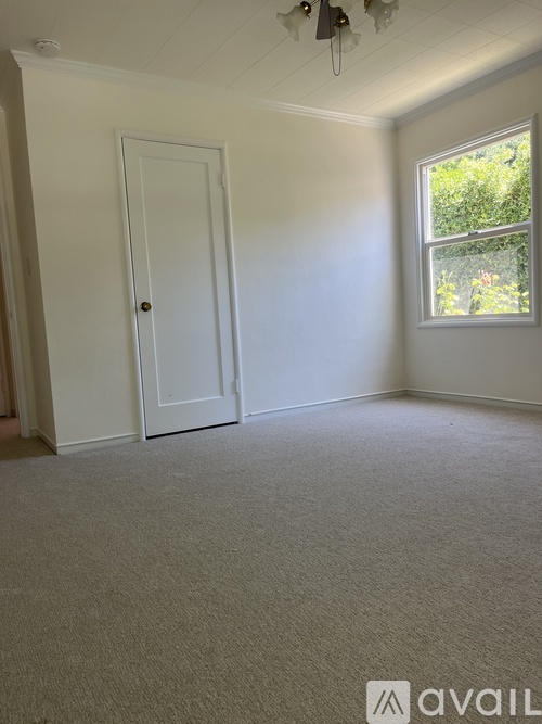 1970 North 6th Street 3 Beds Single Family Home for Rent - Photo gallery 4