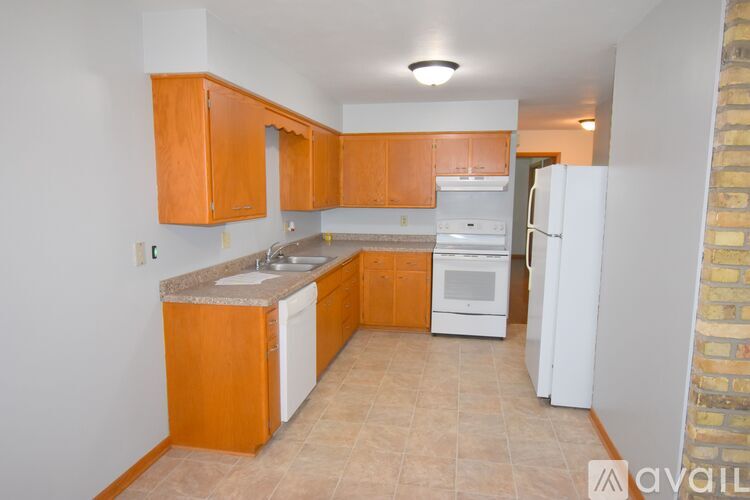6706 Spring Grove Court 3 Beds Single Family Home for Rent - Photo gallery 3