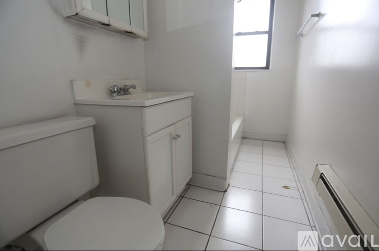 3724 North Pine Grove Avenue 1 Apartment for Rent - Photo gallery 4