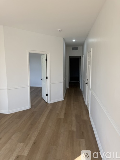 6601 S St Lawrence Ave 4 Beds Apartment for Rent - Photo gallery 2
