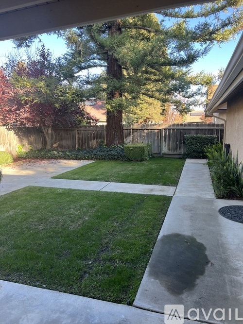 4940 West Grove Avenue 3 Beds Single Family Home for Rent - Photo gallery 2