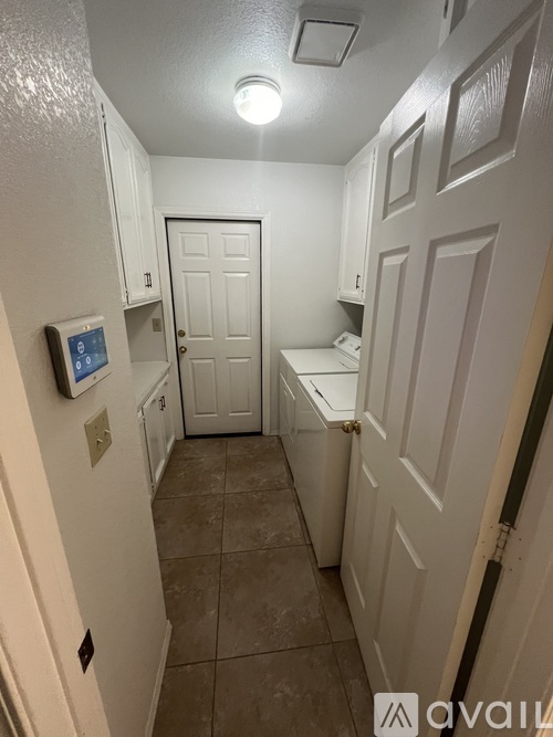4940 West Grove Avenue 3 Beds Single Family Home for Rent - Photo gallery 5