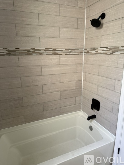 6601 S St Lawrence Ave 3 Beds Apartment for Rent - Photo gallery 4