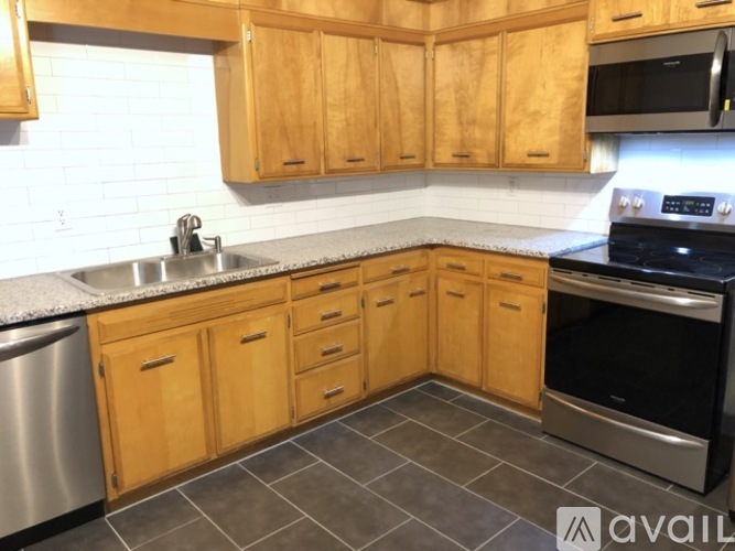 815 6th Ave 2 Beds Apartment for Rent - Photo gallery 2