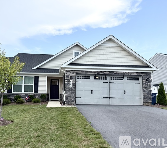 4741 Hardwell Street 3 Beds Single Family Home for Rent - Photo gallery 4