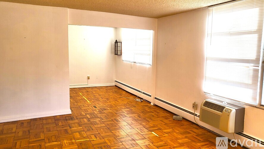 1030 East Lancaster Avenue 1 Condo for Rent - Photo gallery 3