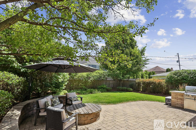 737 Swain Avenue 6 Beds Single Family Home for Rent - Photo gallery 3