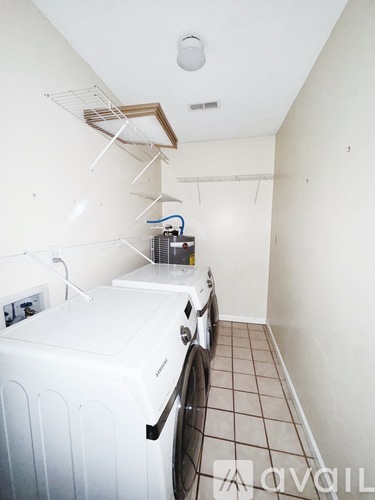 253 Flowers Ln 1 Single Family Home for Rent - Photo gallery 4