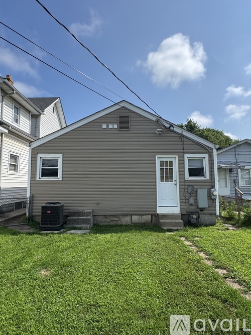 1263 Dayton St 3 Beds Single Family Home for Rent - Photo gallery 3