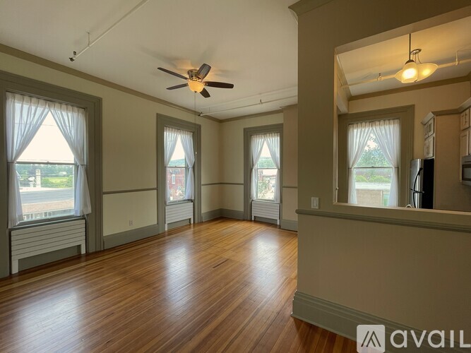 401 W Main St 1 Apartment for Rent - Photo gallery 2