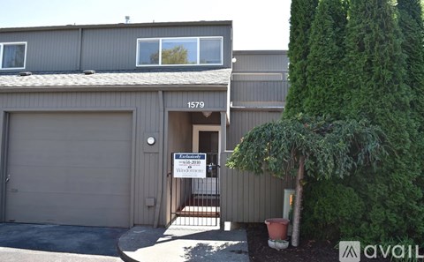 1579 Northwest Eastbrook Court 2 Beds Apartment for Rent