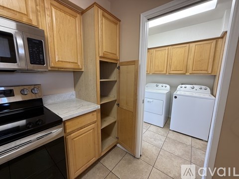 1324 West 12Th Street 4 Beds Apartment for Rent