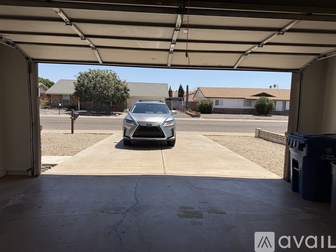 1324 West 12th Street 4 Beds Single Family Home for Rent - Photo gallery 2