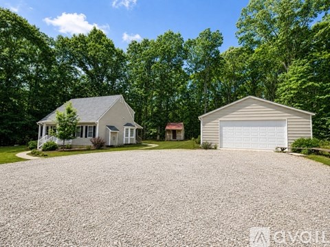 2490 Three Bridge Rd 3 Beds Apartment for Rent