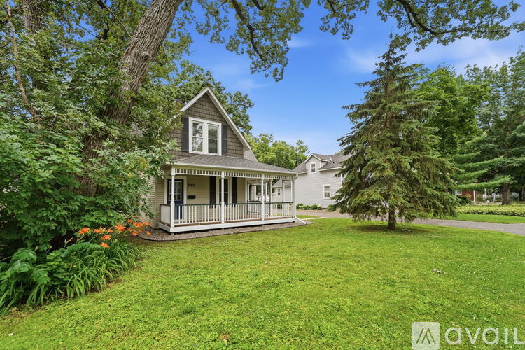 2138 1st Street 2 Beds Single Family Home for Rent - Photo gallery 3