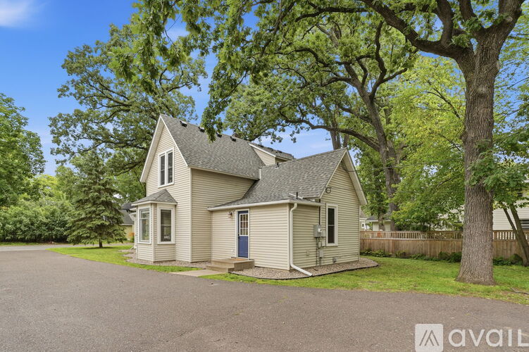 2138 1st Street 2 Beds Single Family Home for Rent - Photo gallery 4