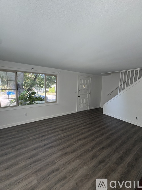 11426 Crestwood Dr S 4 Beds Single Family Home for Rent - Photo gallery 5