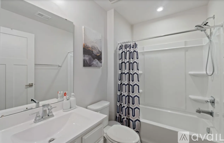 2402 Crescent Way 2 Beds Apartment for Rent - Photo gallery 4