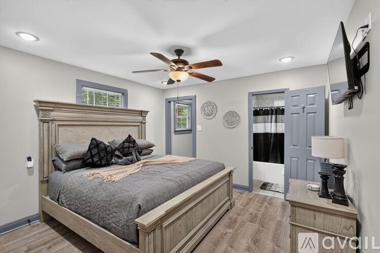 4521 Elba Street 3 Beds Single Family Home for Rent - Photo gallery 5