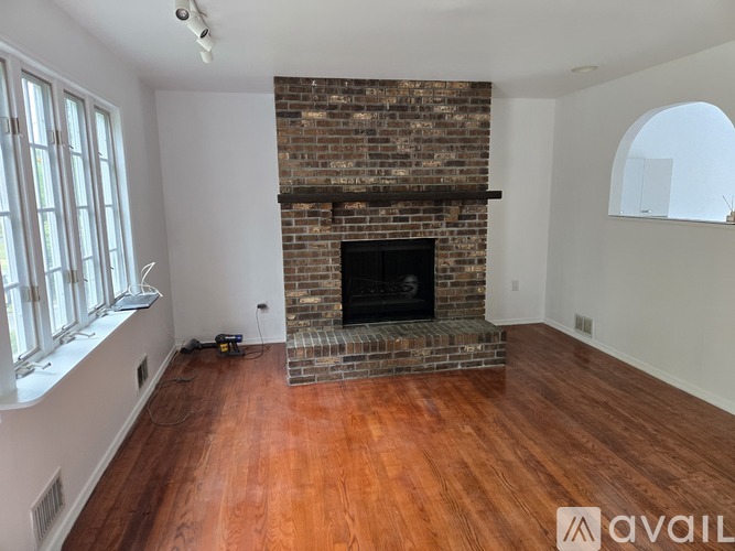 135 Hardenburg Lane 4 Beds Single Family Home for Rent - Photo gallery 5