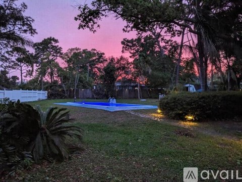 5125 Rolling Hills Court 3 Beds Apartment for Rent