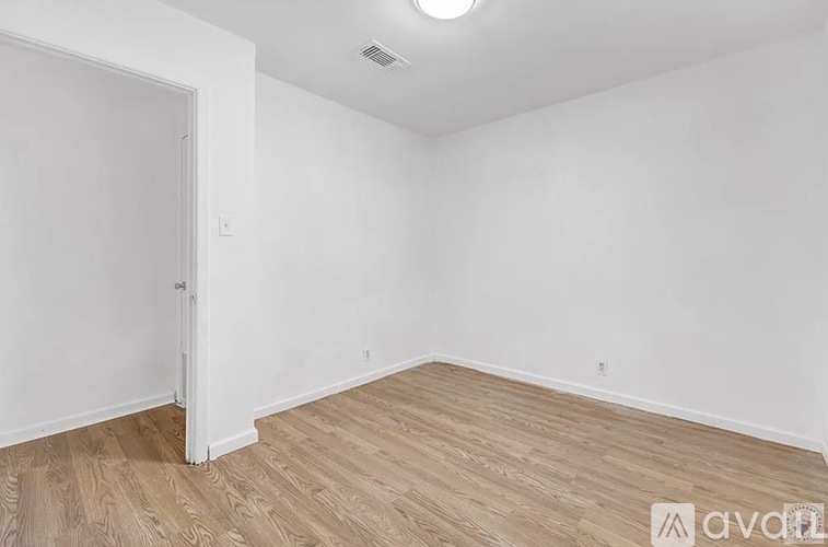 1711 S Kenwood Rd 3 Beds Single Family Home for Rent - Photo gallery 5