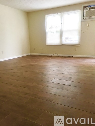 1112 Carroll Creek Road 2 Beds Apartment for Rent - Photo gallery 1