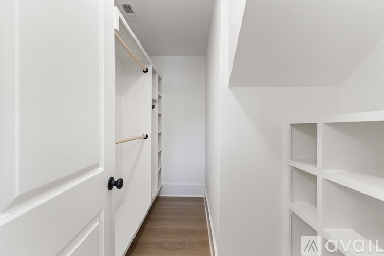 117 Victoria Drive 3 Beds Single Family Home for Rent - Photo gallery 1
