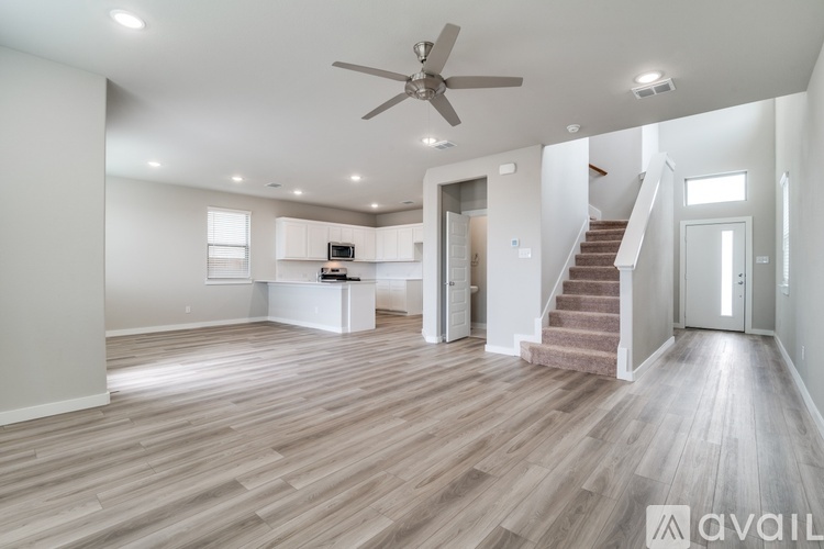2717 Green River Road 3 Beds Single Family Home for Rent - Photo gallery 2