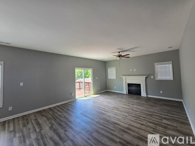 1601 Mount Rainer Drive 3 Beds Single Family Home for Rent - Photo gallery 1