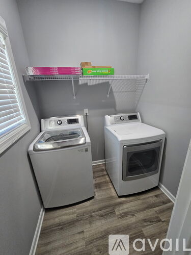 1601 Mount Rainer Drive 3 Beds Single Family Home for Rent - Photo gallery 2