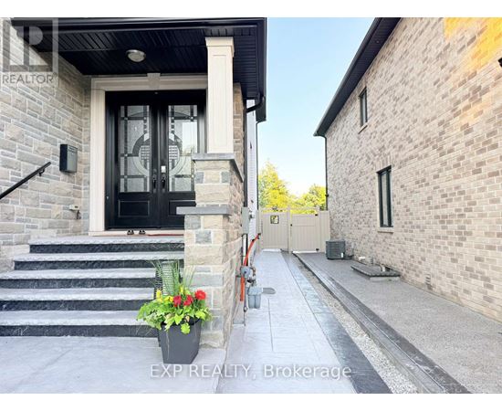 LOWER - 1606 SANDHURST CRESCENT 2 Beds House for Rent - Photo gallery 1