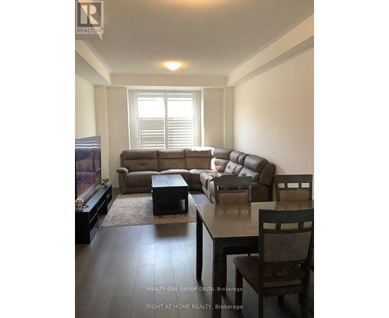 14 HUGHES LANE W 4 Beds Condo, Home, Townhouse for Rent - Photo gallery 4