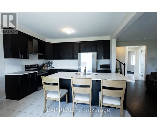 1038 SHOWMAN STREET 4 Beds House for Rent - Photo gallery 5
