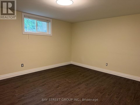 LOWER 123 SEARLE AVENUE 2 Beds Apartment for Rent