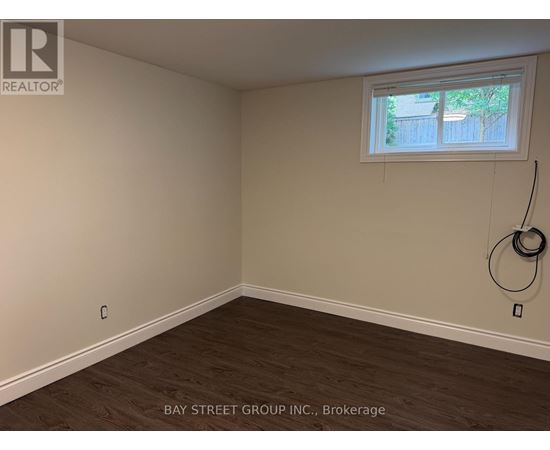 LOWER 123 SEARLE AVENUE 2 Beds House for Rent - Photo gallery 3