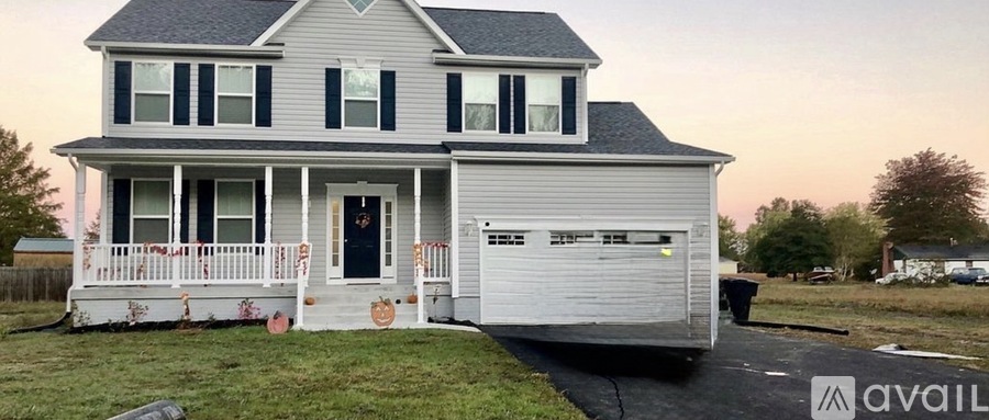 31 Brooks Drive 4 Beds Single Family Home for Rent - Photo gallery 1