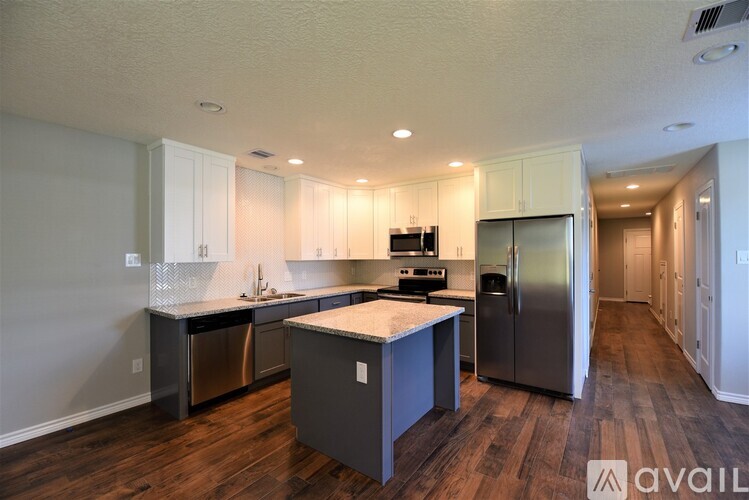 208 5th Street 3 Beds Townhouse for Rent - Photo gallery 5